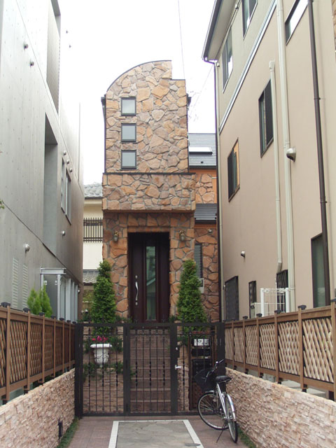  世田谷３階建物語（１）_e0049318_0525817.jpg