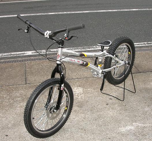 MONTY 219 MAGURA : がんばれ!!自転車屋 MONTY 219 MAGURA : がんばれ!!自転車屋