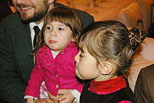 サル姉妹とバカラ美術館_c0024345_10423492.jpg