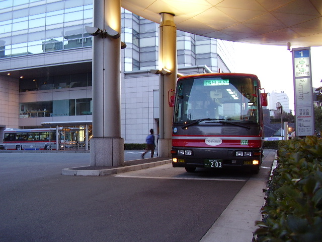 瀬田コーチ車衣替え_f0032978_21321321.jpg