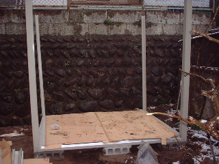 物置工事_f0031037_16481278.jpg