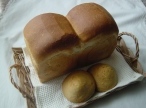 イギリスパンと甘食_f0008257_22351277.jpg