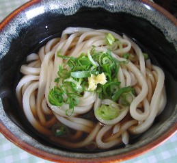 牟礼町で牡蠣焼三昧(2)まずはうどんやめぐり_c0013687_22431139.jpg