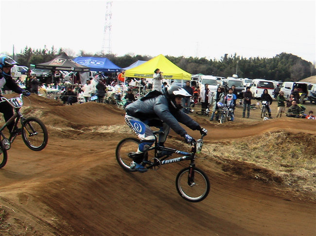 JOSF緑山２月定期戦VOL2 BMXエキスパートクラスの予選シーン_b0065730_1492764.jpg