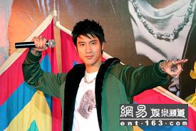２月２２日　中国 【北京 「蓋世英雄」媒體見面會】_c0061317_1835252.jpg