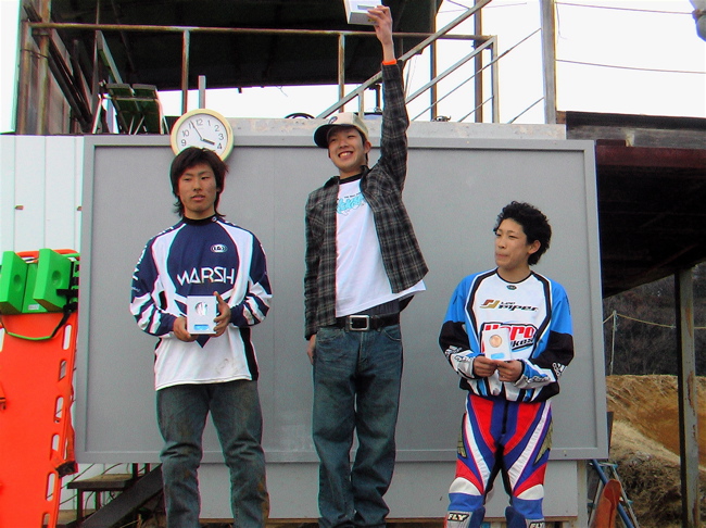 JOSF緑山2月定期戦VOL6BMXマスターズクラスとエキスパートクラス決勝レース「音速の貴公子」_b0065730_10551485.jpg