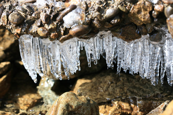 湖南方面のしぶき氷_d0048189_340117.jpg