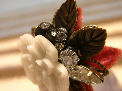 「ビーズアクセサリー ベルベットのリング」_a0000029_20382020.jpg