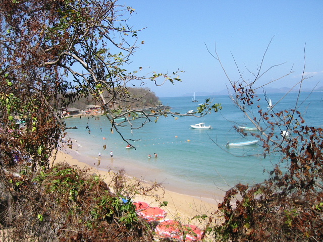 Feb 14/イスタパ島_f0044846_16475398.jpg
