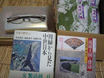 この二日間の到着物。_e0028387_0203696.jpg