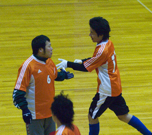 フットサルリーグ最終戦_c0003493_19124822.jpg