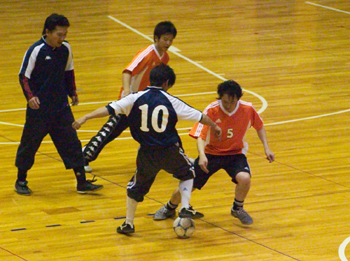 フットサルリーグ最終戦_c0003493_21174056.jpg