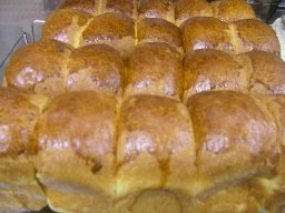 朝食、お昼時、おやつでも！_e0025817_14323345.jpg