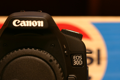 Canon EOS 30D 発売！_c0024365_23382572.jpg