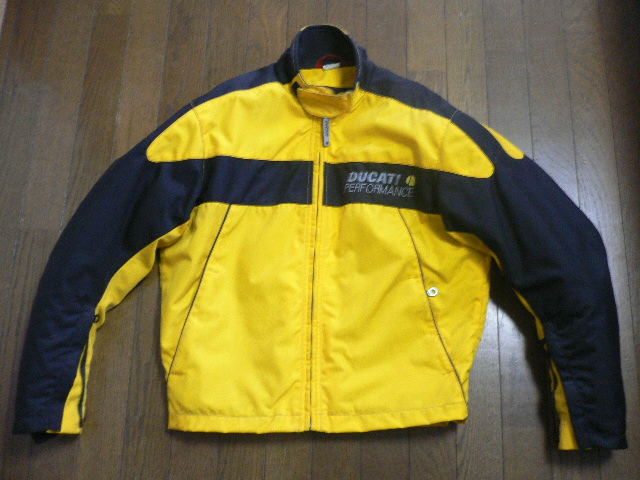 d0042380_2056195.jpg