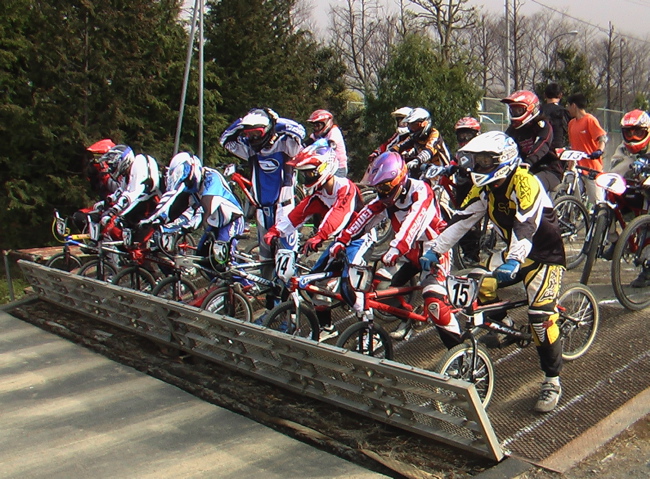 2006JOSF緑山関東オープンレースVOL2 BMXエキスパートクラス_b0065730_21413456.jpg
