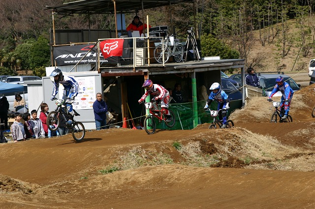 2006JOSF緑山関東オープンレースVOL2 BMXエキスパートクラス_b0065730_2142344.jpg