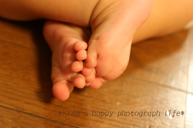 Baby\'s foot_f0069898_9174297.jpg