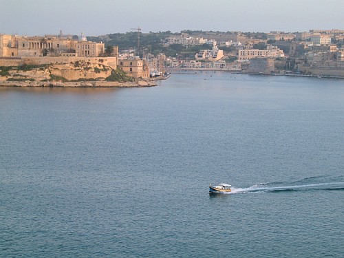 ＭＡＬＴＡ　ＳＡＢＩＨＡ！_a0018608_1043851.jpg