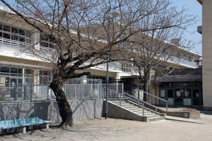 太宰府小学校_a0042310_17593240.jpg