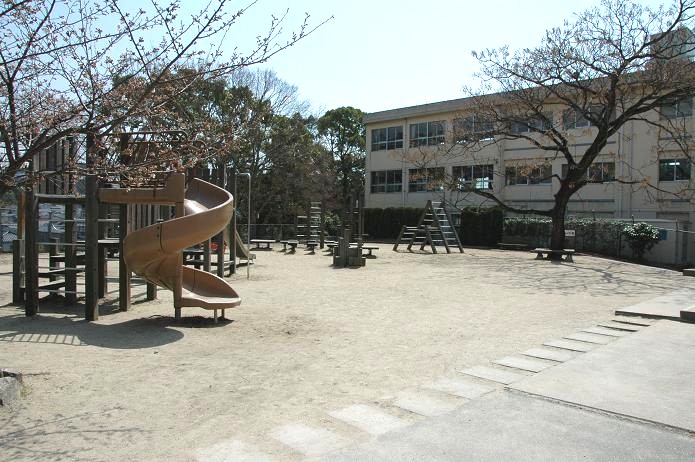太宰府小学校_a0042310_1833955.jpg