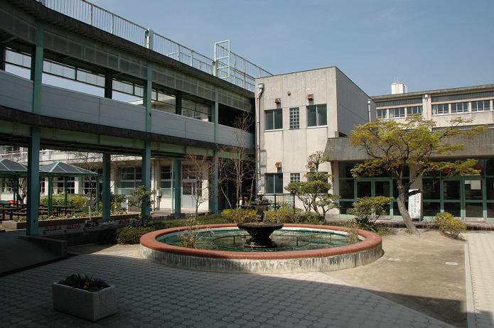 水城小学校_a0042310_18521171.jpg