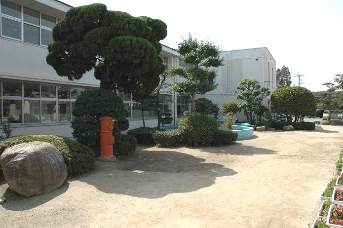 水城西小学校_a0042310_19473276.jpg