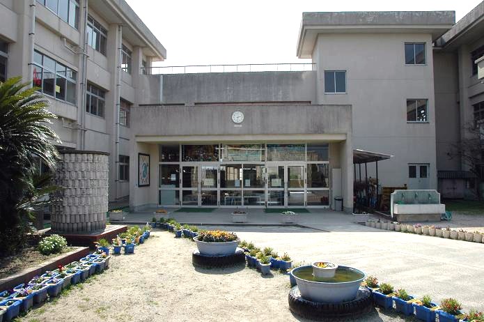 太宰府西小学校_a0042310_20113429.jpg