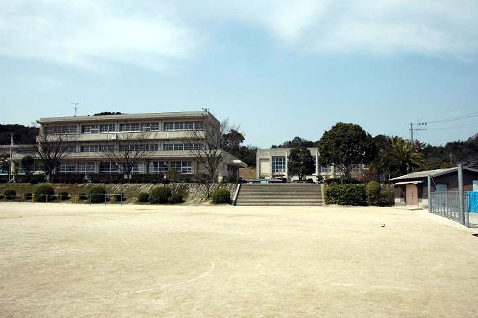 国分小学校_a0042310_20234468.jpg