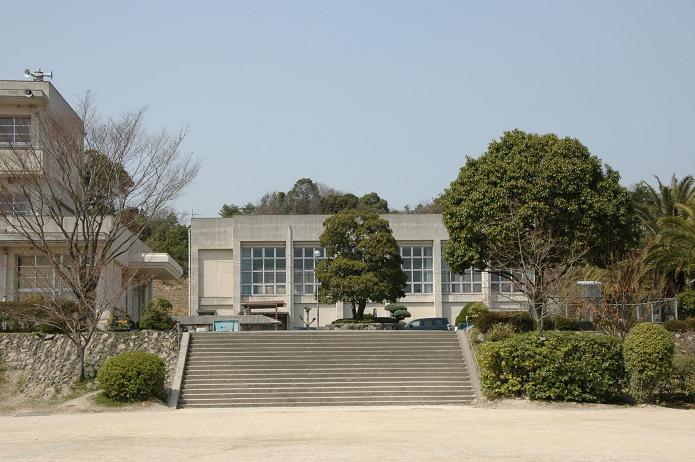国分小学校_a0042310_2024461.jpg