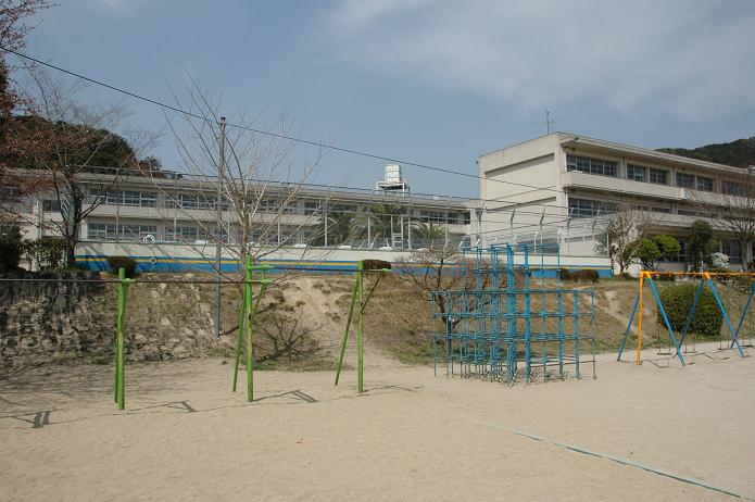 国分小学校_a0042310_2025188.jpg
