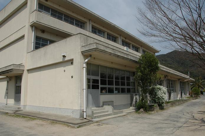 国分小学校_a0042310_20252665.jpg