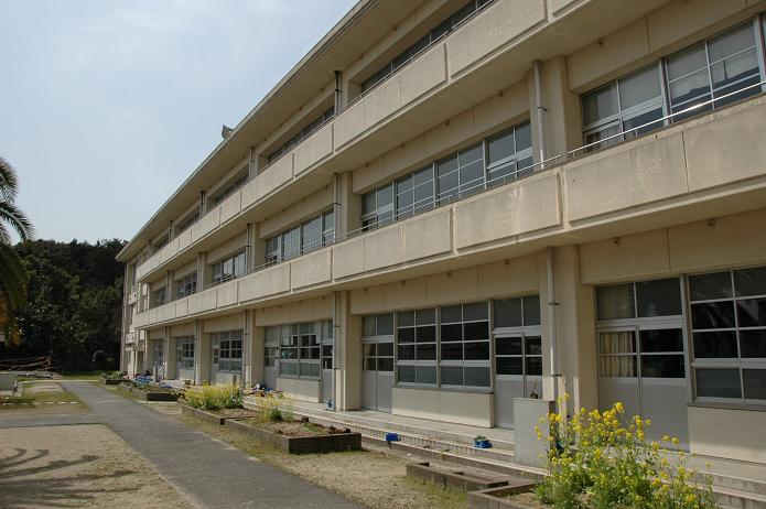 国分小学校_a0042310_20261336.jpg