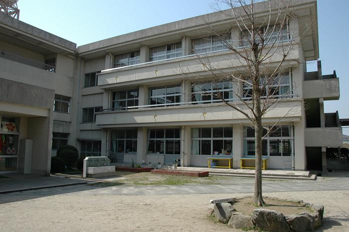 太宰府西小学校_a0042310_2085171.jpg