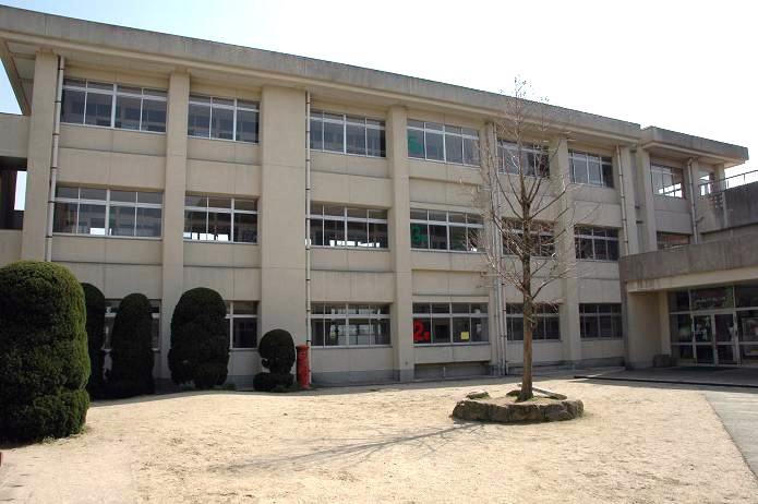太宰府西小学校_a0042310_2094282.jpg