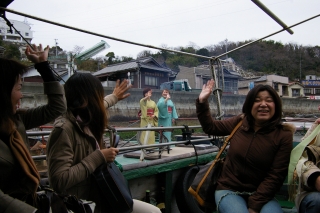 スペインの客人と音戸の旅 最終回 渡し船と銭湯_a0033733_922089.jpg