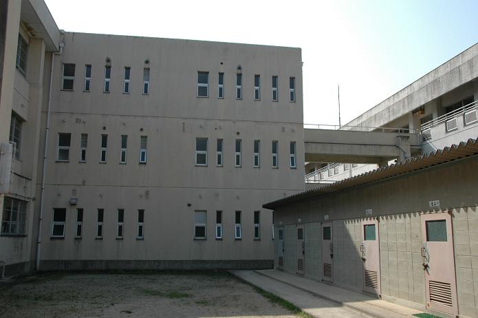 太宰府中学校_a0042310_827564.jpg