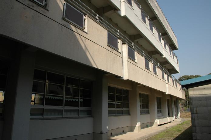 太宰府中学校_a0042310_8284647.jpg