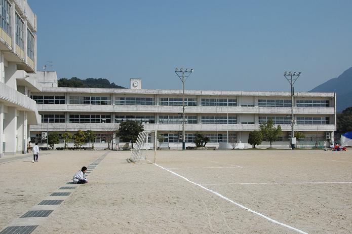 太宰府東中学校_a0042310_8401613.jpg