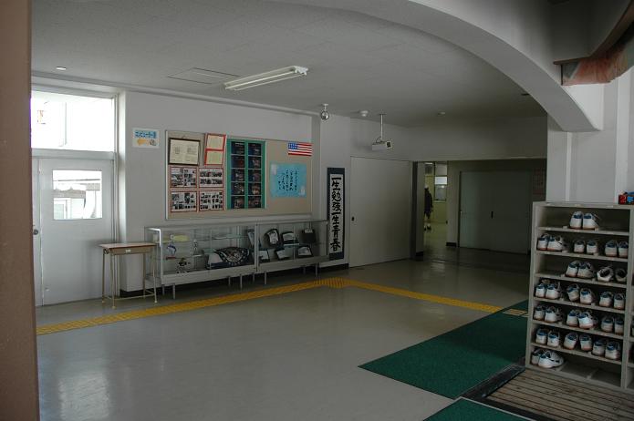 学業院中学校 (太宰府市)_a0042310_8512326.jpg