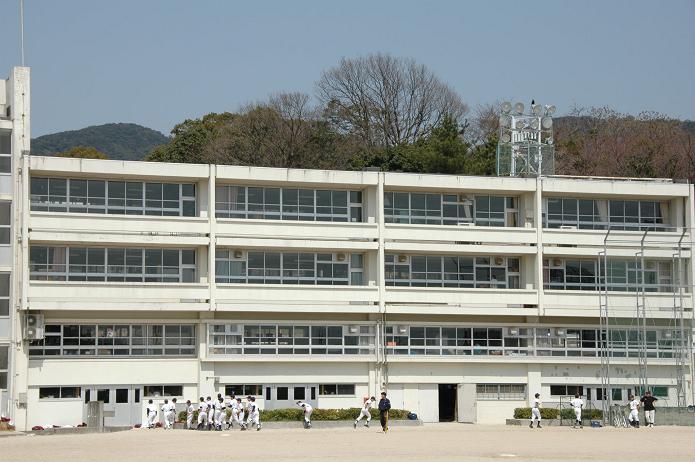 学業院中学校 (太宰府市)_a0042310_8541526.jpg