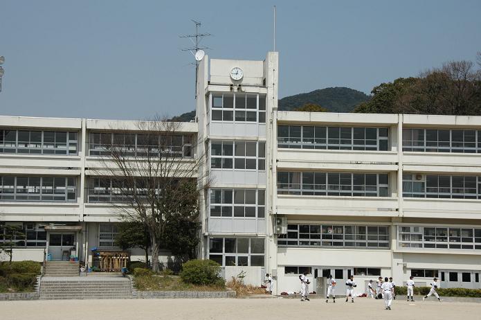 学業院中学校 (太宰府市)_a0042310_8543099.jpg