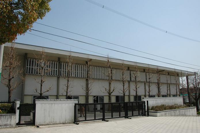 学業院中学校 (太宰府市)_a0042310_8562436.jpg