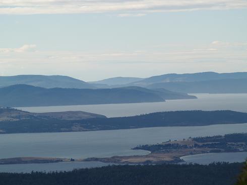 【おぅくんのお弁当】Mt. Wellington♪_e0012343_8472631.jpg