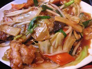 華味屋さんの若鶏の唐揚げと野菜の炒めもの定食_f0053279_1482960.jpg