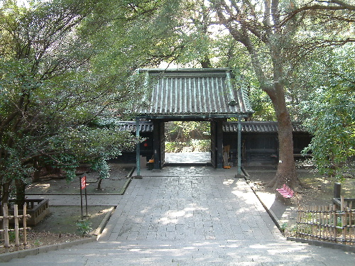 「神田 ニコライ堂と湯島聖堂」_a0000029_1103436.jpg