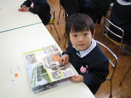 幼稚園入園。ようやくここまで来たよ~_c0048142_2305581.jpg