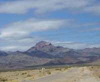 Death Valley　観光スポット　岩・山系２_b0066900_16102057.jpg