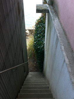 コルビジェの「母の家」3 　屋上への階段_b0014003_16353319.jpg