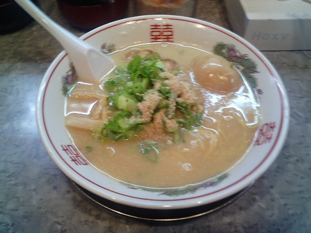 こってりラーメン 花京 京橋 スカパラ 神戸 美味しい関西 メチャエエで こってりラーメン 花京 京橋 スカパラ 神戸 美味しい関西 メチャエエで
